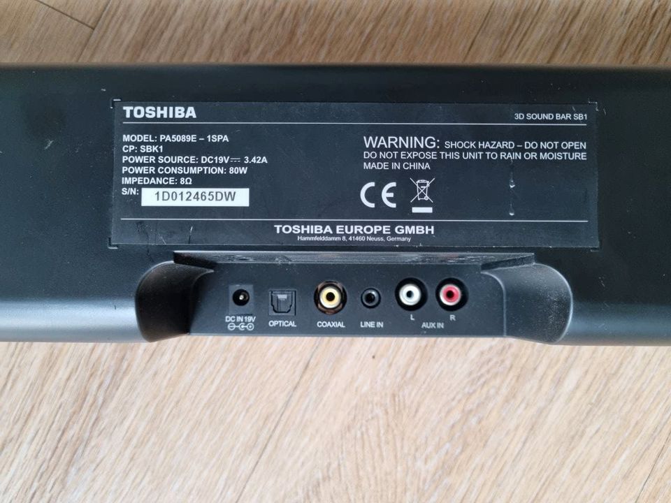 Toshiba 3D Sound Bar SB1 PA5089E Schwarz 80W ohne Kabel in Lübeck