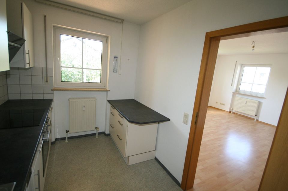 IN zwischen Zentrum und Audi: Sofort bezugsfrei! 2 ZKB mit Balkon! Einbauküche und TG-Stellplatz bereits im Kaufpreis enthalten! in Ingolstadt