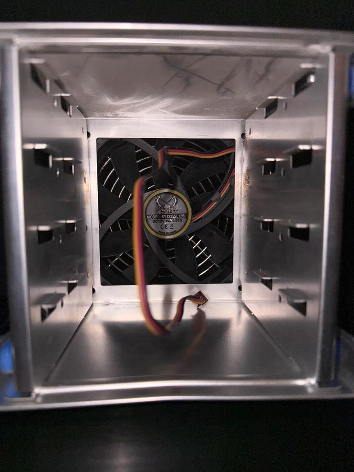 Pc Tower Gehäuse CMStacker Coolermaster schwarz mit Lüfter in Frankfurt am Main