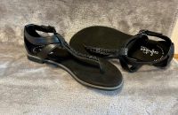 CLARKS DIANETTE 38 Sandalen schwarz y2k retro vintage Schuhe mode Baden-Württemberg - Aichtal Vorschau