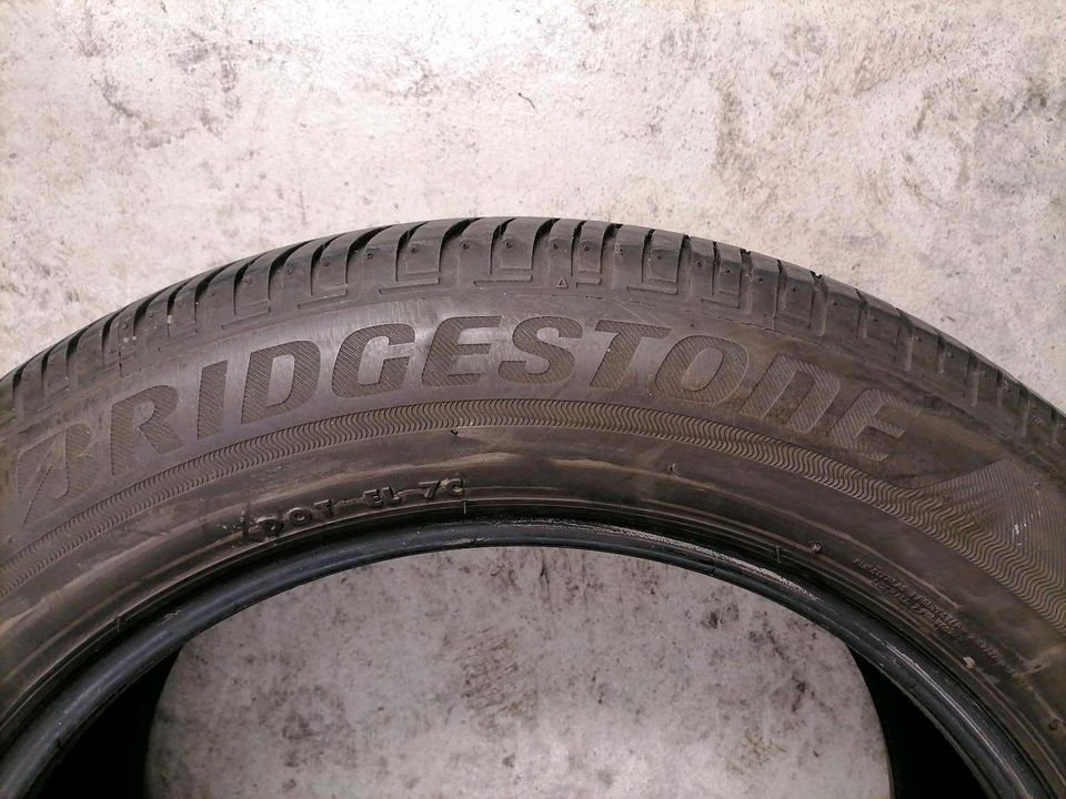 6,5 mm - 2x 235/55 R18 100H Bridgestone Sommerreifen in Böblingen