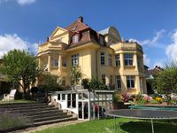 Wohnen in einer historischen Jugendstilvilla mit Terrassen, Sauna und Stellplatz am Ziegelsee Schwerin - Altstadt Vorschau