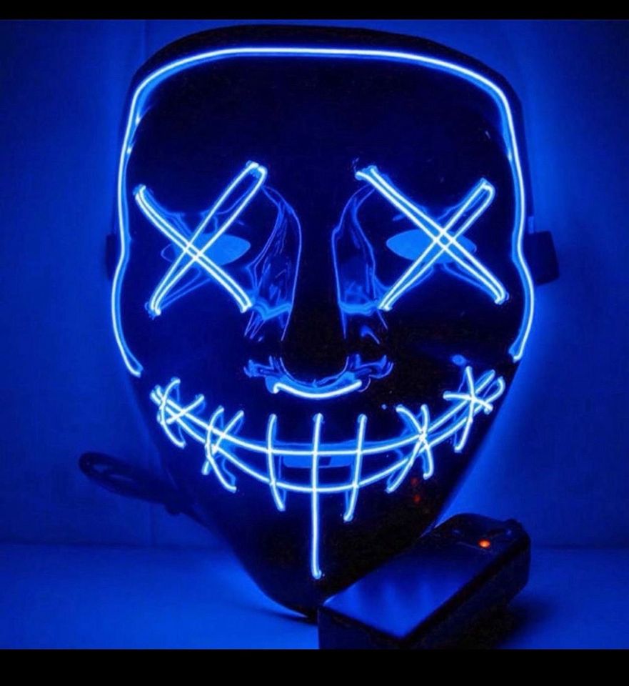 NUR HEUTE ! Halloween Maske mit LED ROT oder BLAU NEU in Berlin