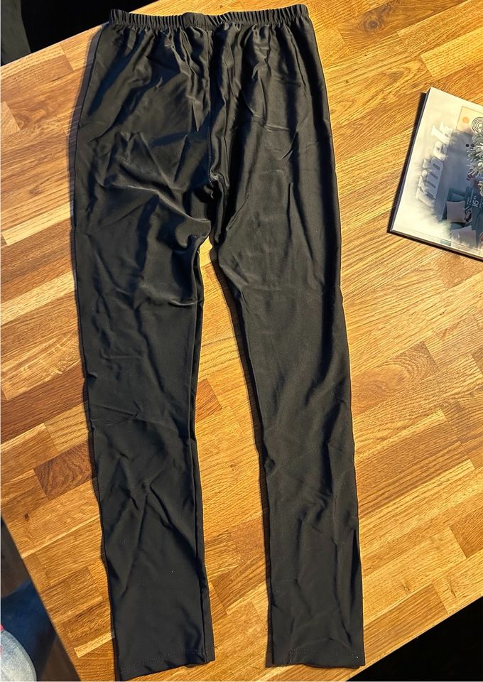 Glanz Leggings glänzend schwarz M wie zara amisu c&A h&m berschka in Berlin