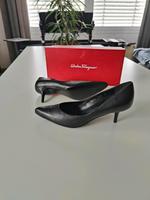 Salvatore Ferragamo  Damen Pumps Schuhe Stiletto-Absatz | schwarz Hessen - Edermünde Vorschau