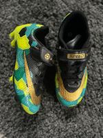 ✨ Fußballschuhe gr 33 gold gelb grün speed fast Neu Nordrhein-Westfalen - Geseke Vorschau