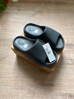 Yeezy slide Slate grey Nordrhein-Westfalen - Solingen Vorschau