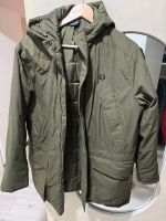 Fred Perry Jacke Gr. M oliv Hessen - Bad Soden-Salmünster Vorschau