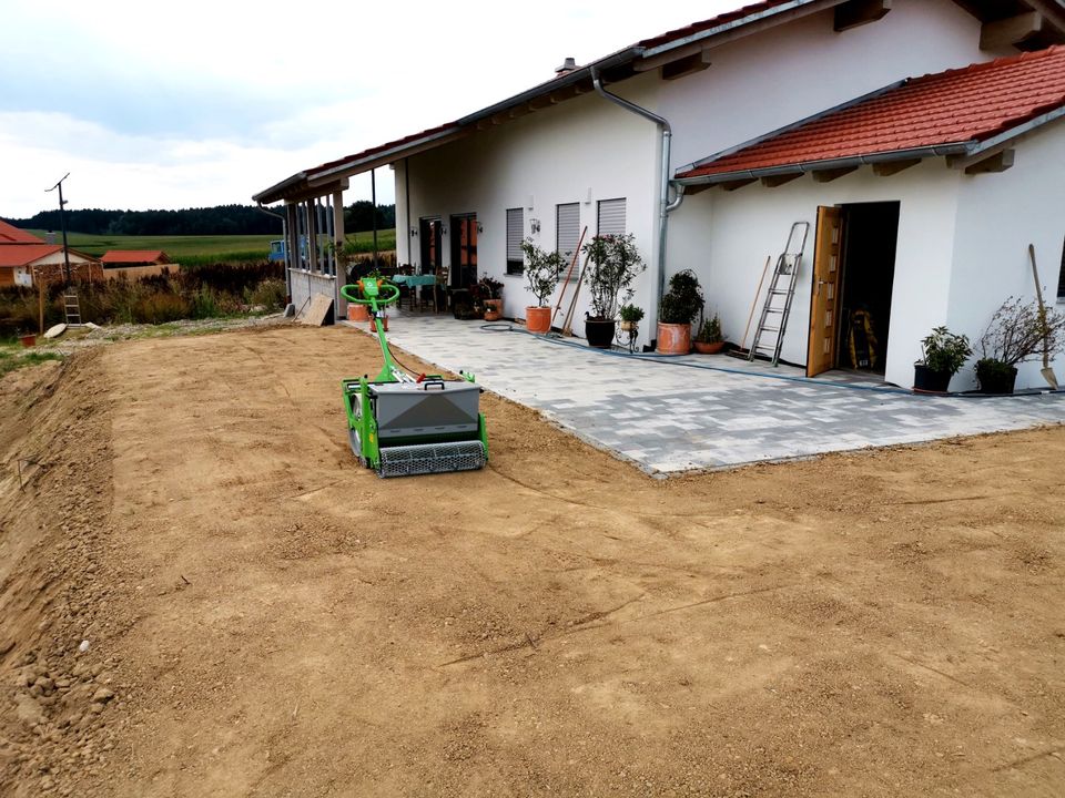 Akku Rasenbaumaschine | Rasenwalze | Akku Bodenwalze | Miete in Eggenfelden