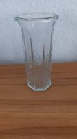 Vase Glasvase Blattdesign Höhe ca. 15,5 cm Niedersachsen - Oetzen Vorschau