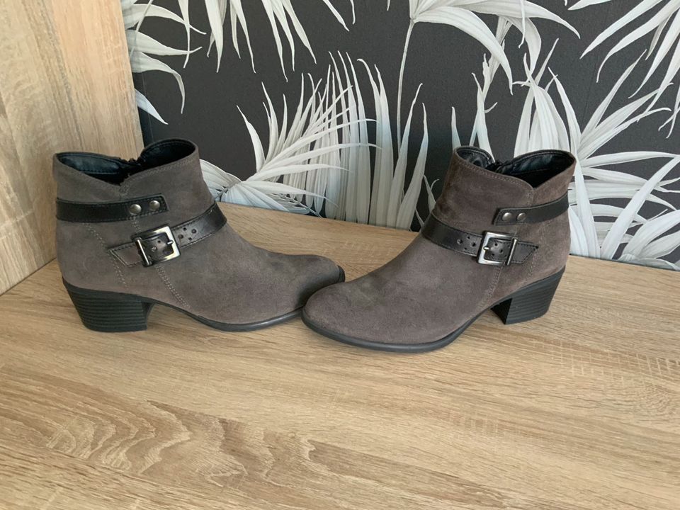 Tamaris Stiefeletten 39 in Wabern