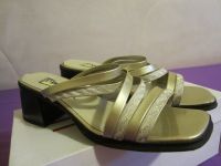 goldene Sandale Sommerschuh Schuhe Damenschuhe gr. 39 Hessen - Wölfersheim Vorschau