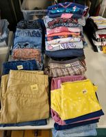 140 Jeans, lang und kurz, Leggins,  Shirts und Pullover Innenstadt - Poll Vorschau