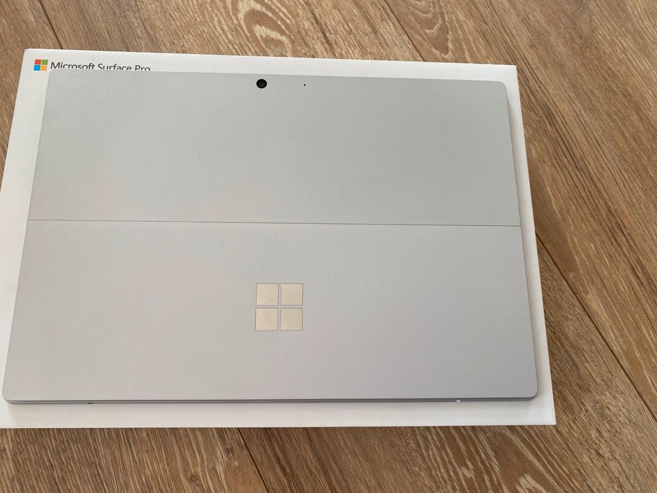 Microsoft Surface Pro 7; 256 GB Go, 8 GB Go RAM, Notebook, Tablet in Berlin