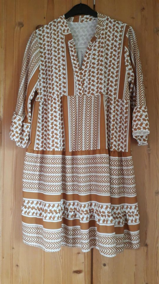 NEUWERTIG Damen Sommer Kleid Tunika One Size 38 40 in Buchloe
