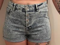 Jeansshorts Damen Shorts Jeans Sommer Damen Größe S neu amisu Köln - Nippes Vorschau