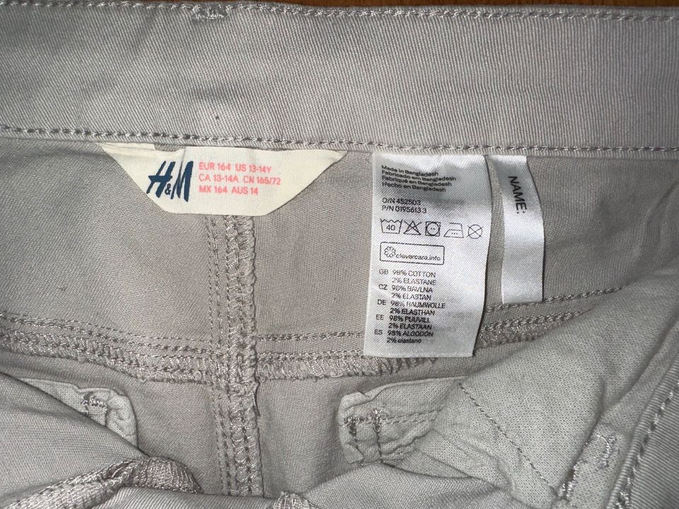 H&M Shorts kurze Hose Gr. 164 grau GUTER ZUSTAND in Waldbrunn