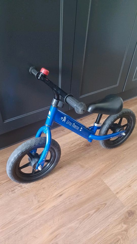 Laufrad Runner für Kinder 2-5 Jahre 12" + Fahrradhelm gratis in Berlin