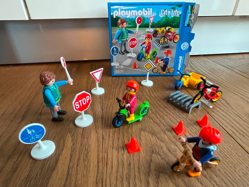 Playmobil 5571 Verkehrsschule in Bayern - Burglengenfeld | Playmobil  günstig kaufen, gebraucht oder neu | eBay Kleinanzeigen ist jetzt  Kleinanzeigen