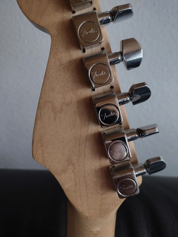 Squier Fender stratocaster in Bad Münder am Deister