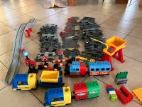 Lego Duplo Eisenbahn 3 Loks mit Wagen und viel Zubehör Rheinland-Pfalz - Kirrweiler (Pfalz) Vorschau