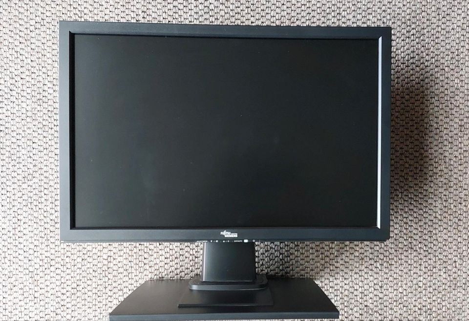 Fujitsu Siemens 16:9 LED Monitor mit intrigrierte Lautsprecher in Wassenberg