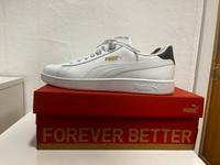 Puma Herren Jungen Smash v2 Sneaker Schuhe weiß gold 44 Schleswig-Holstein - Lübeck Vorschau