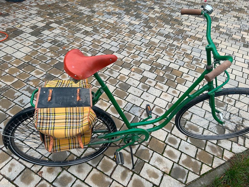 28 Zoll antikes Touren Fahrrad. (Vermutlich Simson) in Ottendorf-Okrilla