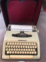 Tolle alte Schreibmaschine der Marke Maritsa 12 Leipzig - Liebertwolkwitz Vorschau