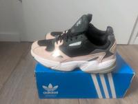 Adidas Sneaker Falcon W Damen Gr.40 2/3 Hessen - Diemelstadt Vorschau