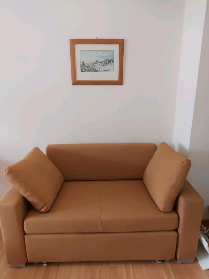 Couch ausziehbar in Goldbach