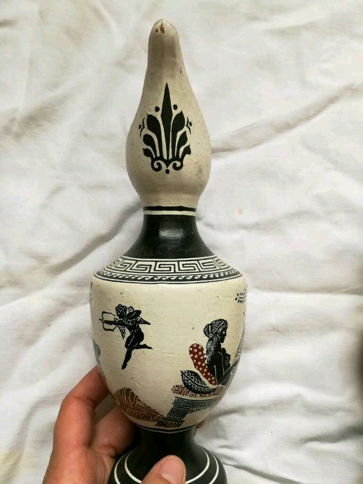 Kanne / vase weiss schwarz mit orientalischem Motiv in Haßfurt