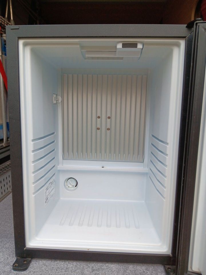 Dometic Minibar RH 430 NTE, Kühlschrank, Wohnmobil, Wohnwagen in Neu Ulm