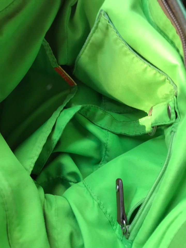 Zwei Tasche grün Handtasche Shopper Umhängetasche in Darmstadt