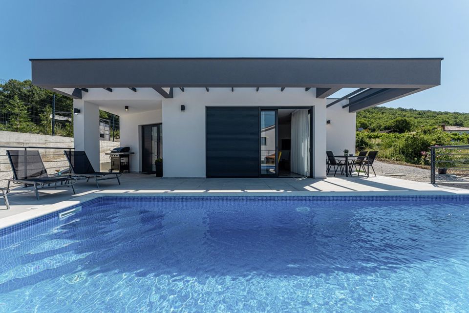 Ferienhaus mit Pool in Trget (Kroatien) für 5 Personen in München