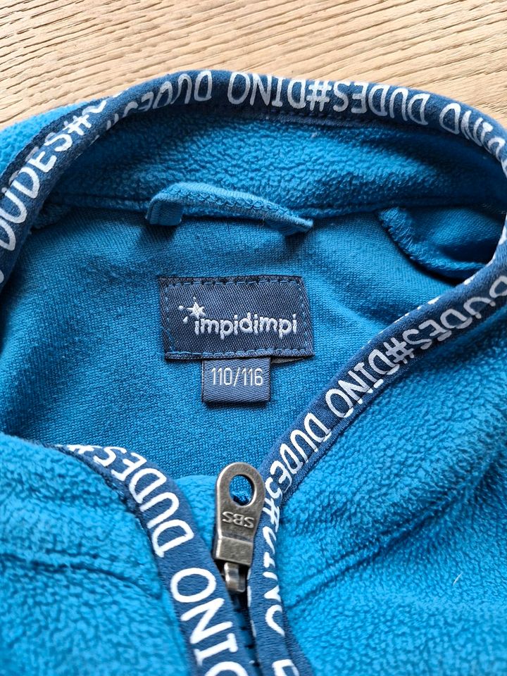 IMPIDIMPI Fleecejacke Größe 110 / 116 blau Dino Jacke in Meerbusch