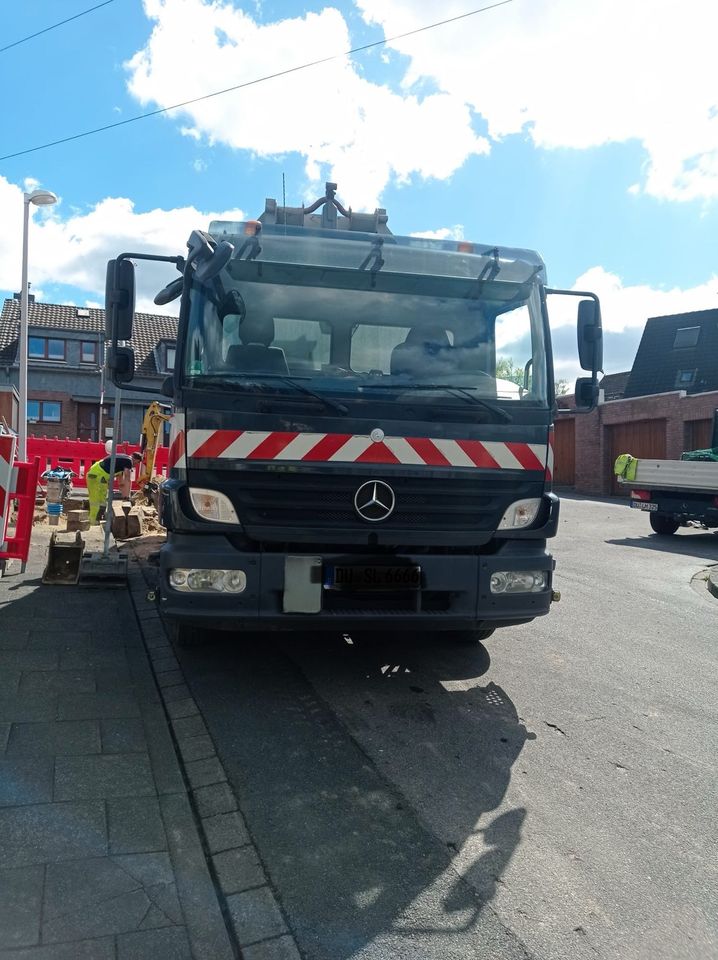 Zu Verkaufen LKW 15 T. in Duisburg