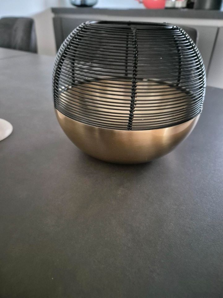 Deko Objekte Gold Schwarz Vase Windlicht Depot Tchibo Boltze in Duisburg