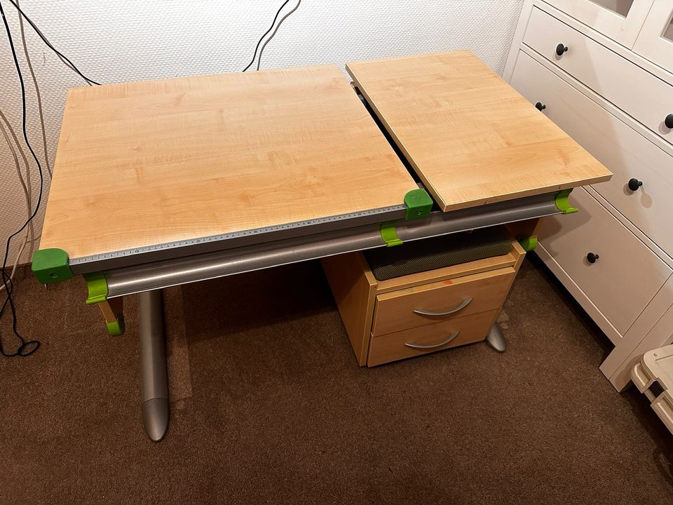 Kettler Kinder Schreibtisch mit Rollschrank zum sitzen in Erkrath