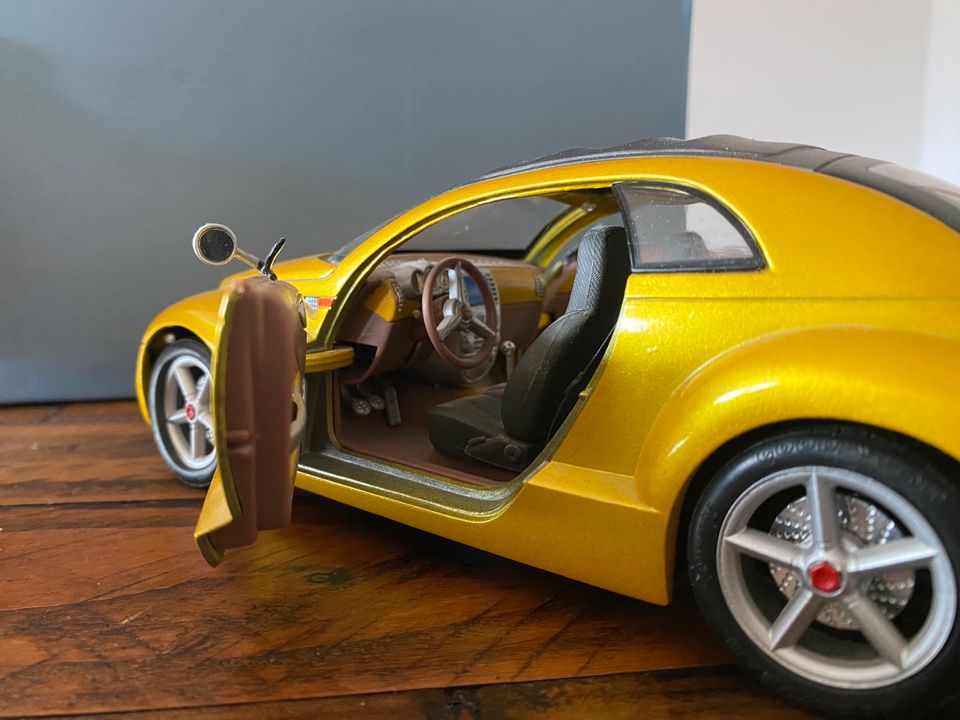 Chrysler Pronto Cruizer Concept Car 1:18 Maisto // PT Cruiser in Essen