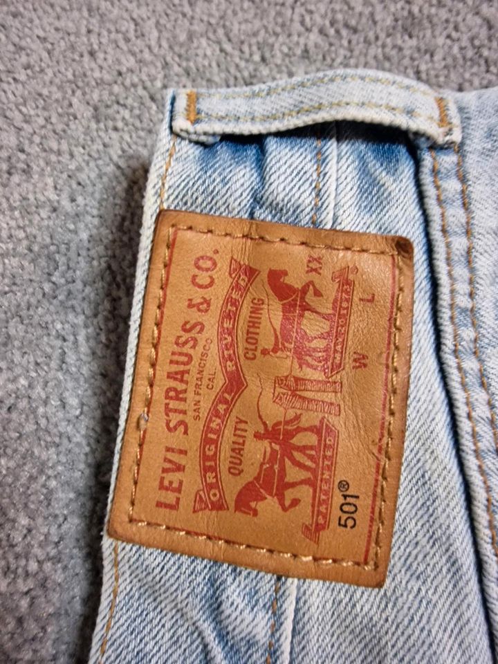 Jeans Shorts / kurze Hose / Vintage / Neupreis 64€ / Levis in Norderstedt