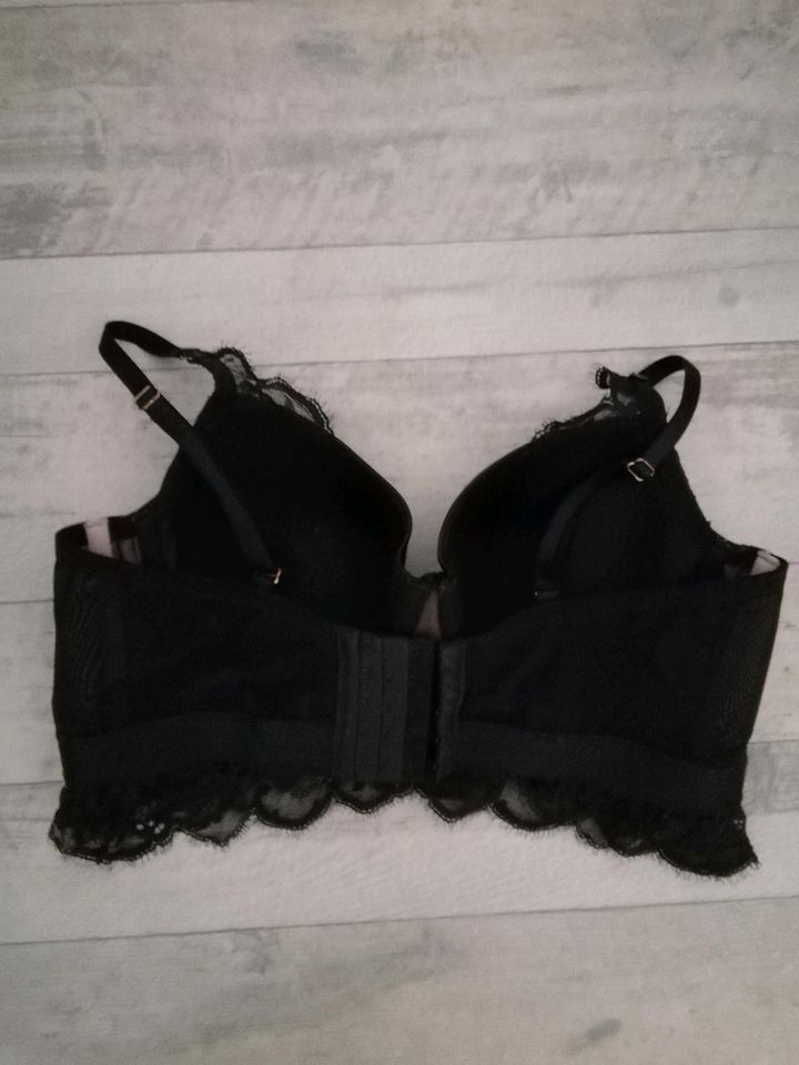 Toller BH von Hunkemöller Noir 90B in Hiltrup