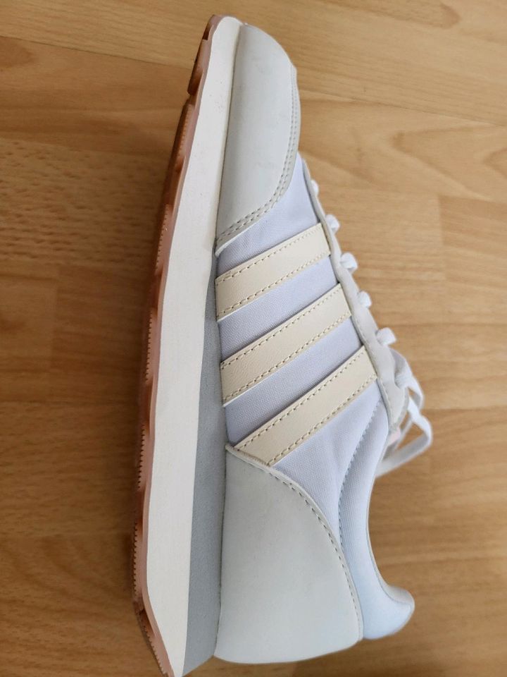 ☆adidas Sneaker/Laufschuhe☆Gr.40 2/3(7)☆weiß-beige☆NEUWERTIG in Wettenberg