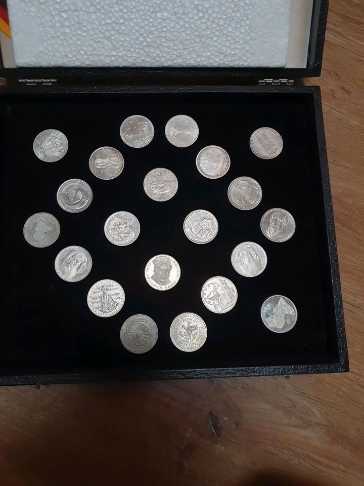 Münzen 5 DM und andere in Oldenburg