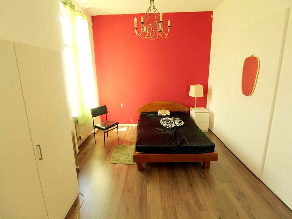 Renovierte 2-Zimmer-Wohnung mit Keller, Einbauküche und Balkon in Bremerhaven