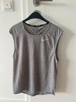 Nike running shirt Gr S München - Sendling Vorschau