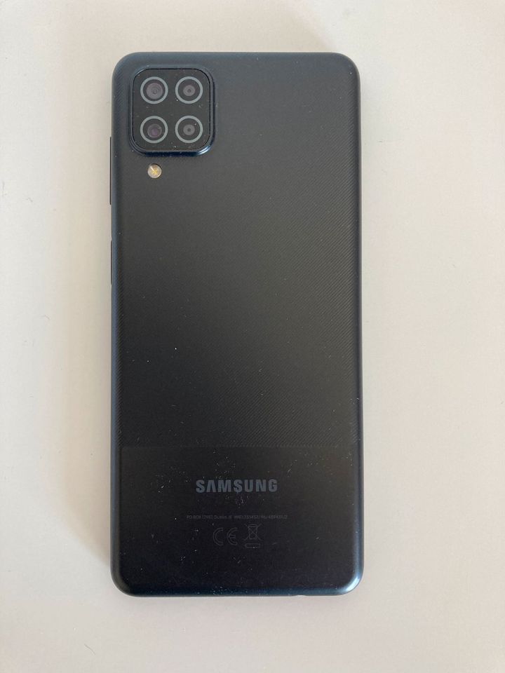 Samsung Galaxy A12 in Kiel
