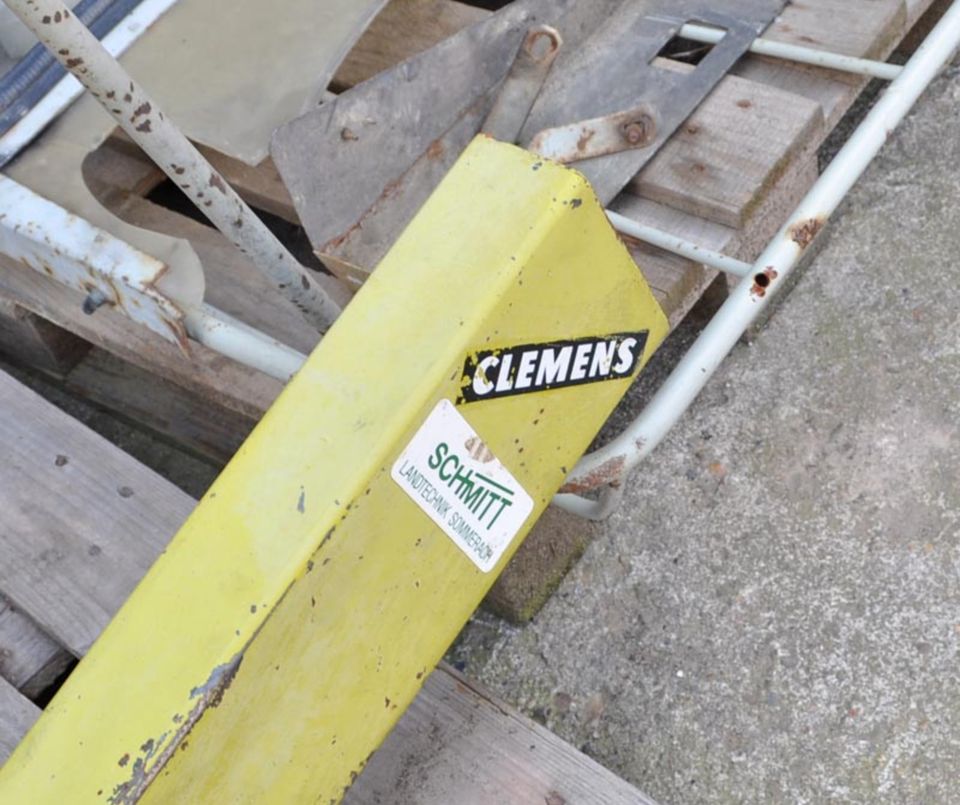 Clemens Aushebung Säulen Seitenverschiebung Weinbau Flachschar in Hofheim Unterfr.