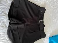 Guess Short schwarz  sehr feiner Stoff Hessen - Fuldatal Vorschau
