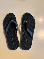 Tommy Hilfiger Flip Flop / Zehentrenner Blau, Gr. 39 Bayern - Ergoldsbach Vorschau